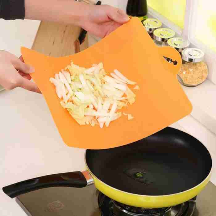 Гибкая разделочная доска кухонная для фруктов (1 шт.)